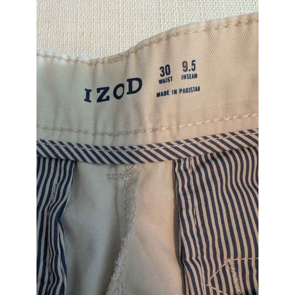 IZOD Khaki Golf Shorts - Men's Size 30 - Picture 3 of 5